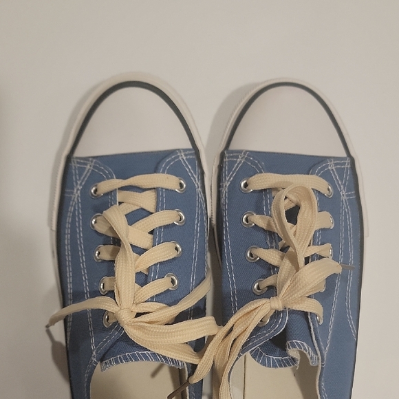 Converse-Style Slide Sneakers - Picture 3 of 11